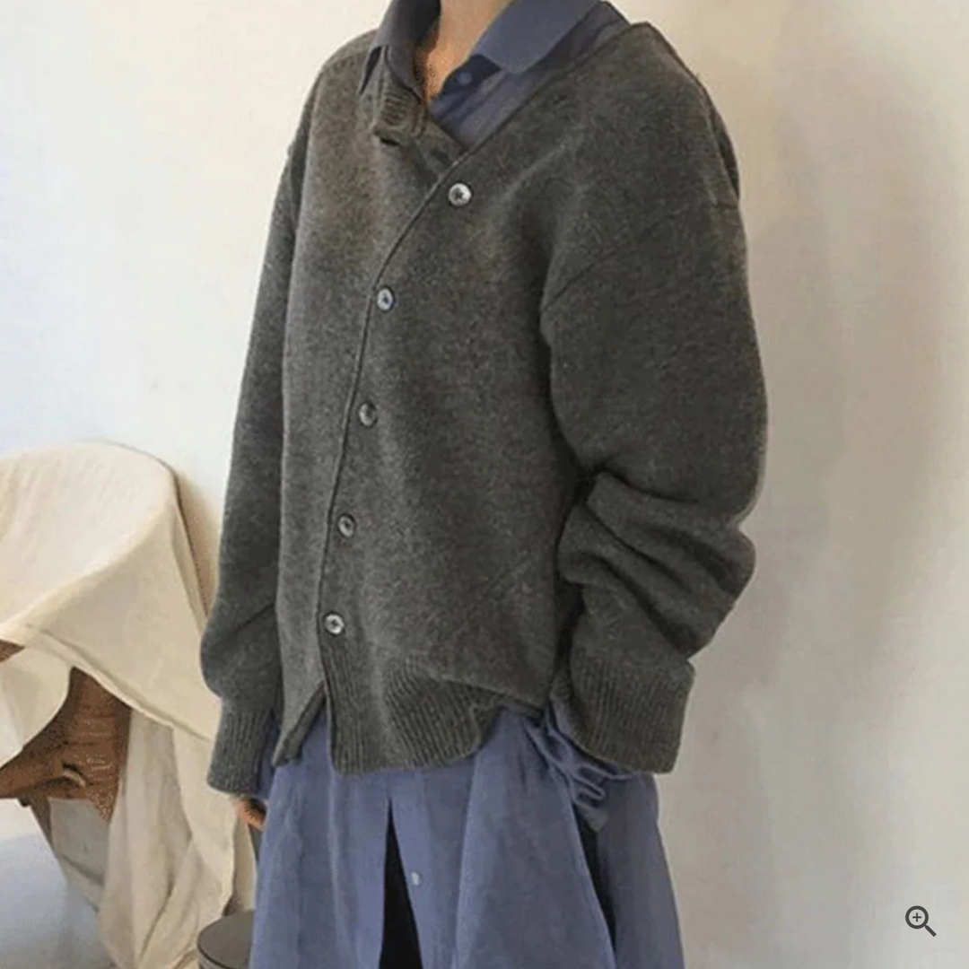 Angel | Asymmetric cardigan with single buttons