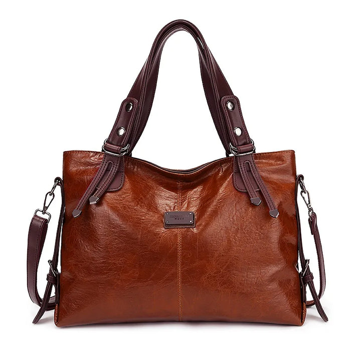 Olivia | Soft leather bag with two shoulder straps and elegant details